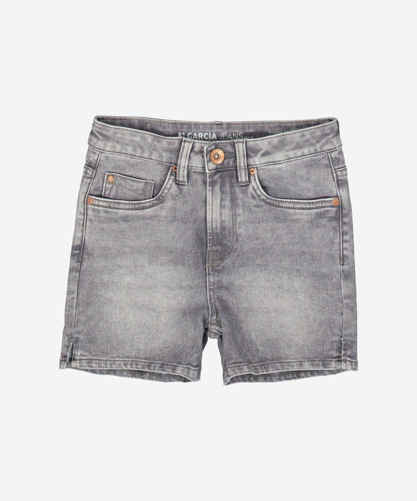 Details:  Upgrade your summer wardrobe with our Rianna Jeans Shorts in Medium Used Grey. These stylish shorts feature a zip and button closure, belt loops, and pockets for added convenience. Made with quality denim, these shorts are perfect for any casual or dressed up occasion. Don't miss out!  Color:  Medium used grey   Composition:  73% Cotton, 20% Polyester, 5% Recycled Cotton, 2% Elasthan  