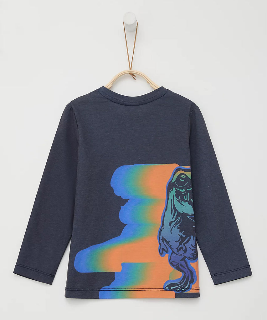 Details: Long sleeve t-shirt with floating dino print. Round Neckline.  Color: Dark blue  Composition: 080%PES 020%CO  