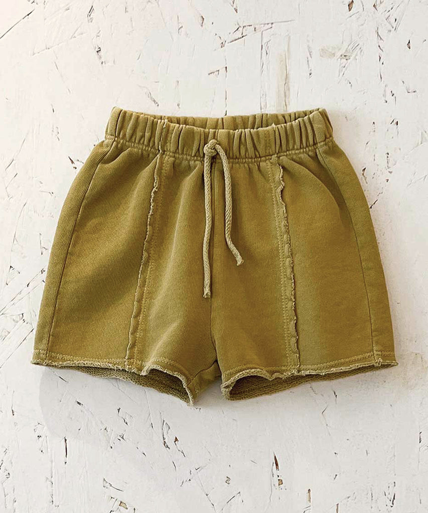 Details: Jogg shorts with elasticated waistband.  Colour: Moringa  Composition:  70.0% Organic Cotton,30.0% Cotton  