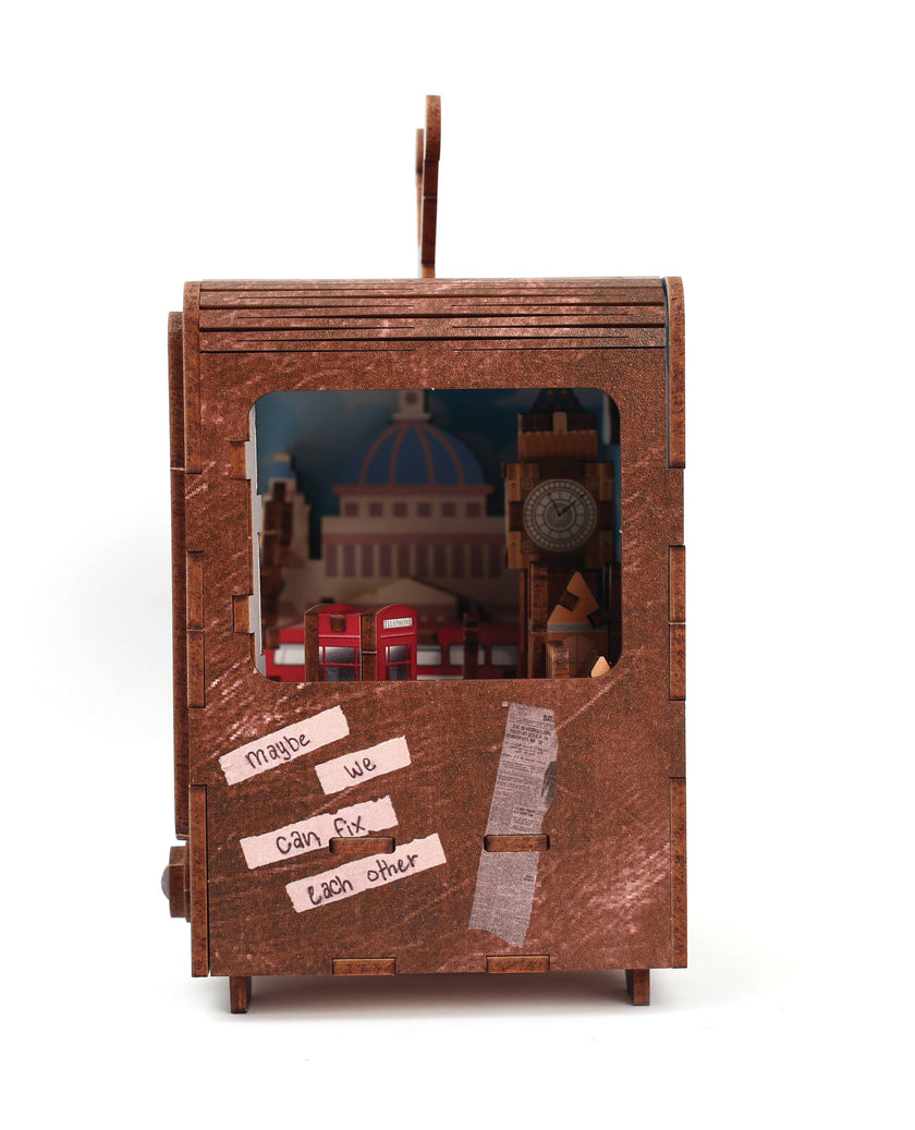 3D WOOD MODEL TV LONDON