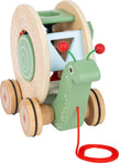 Pull-Along Shape-Fitting Snail