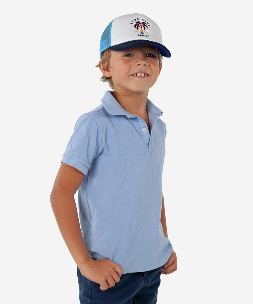 <strong>Details: </strong>The Surfie Cap is a baseball cap for kids with a summery embroidery on the front and mesh on the back. The cap has an adjustable closure at the back.&nbsp;<br><strong>Sizing:&nbsp;</strong><br><strong>53cm</strong> -&nbsp;Age: 4-8Y&nbsp;<br><strong>55cm</strong> - Age: 8Y and up&nbsp;<br><strong>Color:</strong> Blue&nbsp;<br><strong>Composition:</strong> 100% Polyester &nbsp;