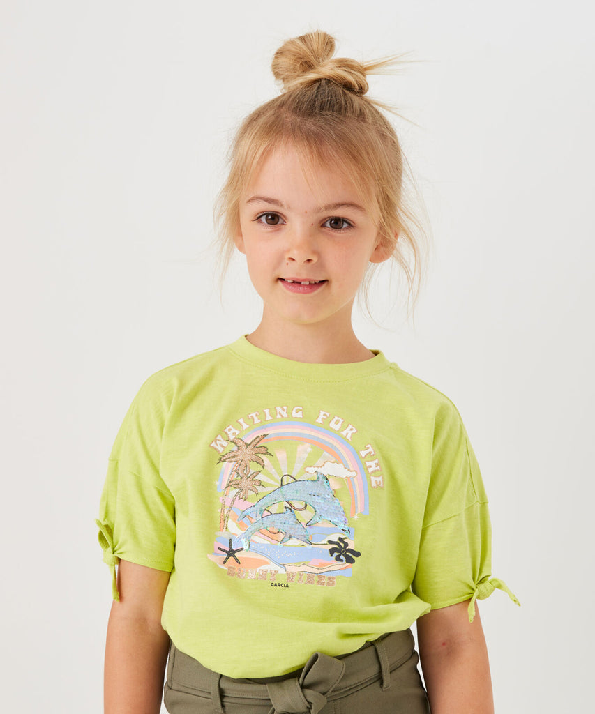 Details:  This short sleeve t-shirt features a round neckline and a Dolphins print on the front. Made with high-quality materials, it guarantees both style and comfort. Perfect for any casual occasion.  Color: Wild lemon Composition:  100% Cotton   
