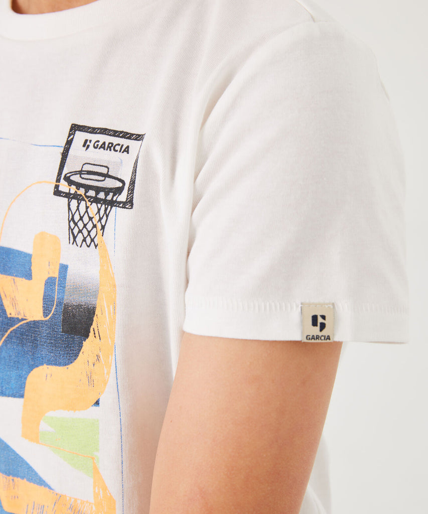 Details:  Expertly crafted for comfort and style, this short sleeve t-shirt is a must-have for any basketball fan. The off-white color and round neckline provide a sleek, modern look, while the colorful basketball print on the front adds a touch of sporty flair. Upgrade your wardrobe with this versatile and eye-catching t-shirt.  Color:  Off white  Composition:  100% Cotton  