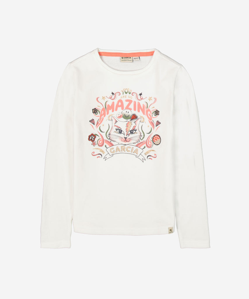 Details: &nbsp;Stay stylish and comfortable with our LS T-Shirt Cat in Off White. This long sleeve t-shirt features a round neckline and an adorable cat print on the front. Perfect for everyday wear, add a touch of cuteness to your wardrobe. &nbsp;&nbsp; Color:&nbsp; Off white&nbsp; Composition:&nbsp; 95% Cotton, 5% Polyester &nbsp;