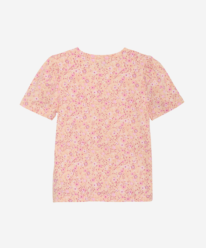 <strong>Details</strong>: Introducing our T-Shirt AOP Flowers Peach Parfait. This stylish short sleeve t-shirt features a beautifully intricate all over print of flowers. With its round neckline, this shirt is both comfortable and fashionable. Upgrade your wardrobe with this must-have piece.&nbsp;&nbsp;<br><strong>Color:</strong> Peach parfait&nbsp;<br><span><strong>Composition:</strong>&nbsp; Organic Single Jersey 95% Cotton/ 5% Elastane &nbsp;</span>