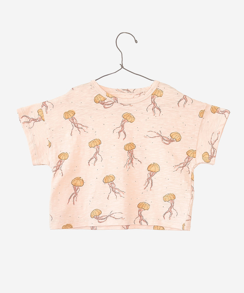 Details: This T-shirt is made of jersey stitch organic cotton, Slow colour. It has a round neckline, short sleeves, and our jellyfish print. Colour: Pale rose  Composition:  100.0% Organic Cotton  