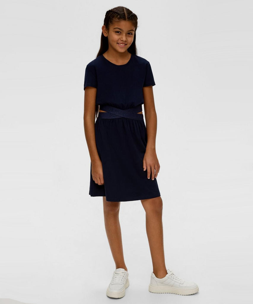 <strong data-mce-fragment="1">Details: </strong>This navy blue cut out dress offers a classic yet stylish look with its round neckline and short sleeves. The cut out design adds a modern touch to the dress, making it a versatile and trendy addition to any wardrobe. Perfect for any occasion, this dress is sure to make a statement.&nbsp;<br><strong data-mce-fragment="1"></strong><strong>Color:</strong><span> Navy blue&nbsp;</span><br><strong>Composition</strong><span>: 100%CO</span>