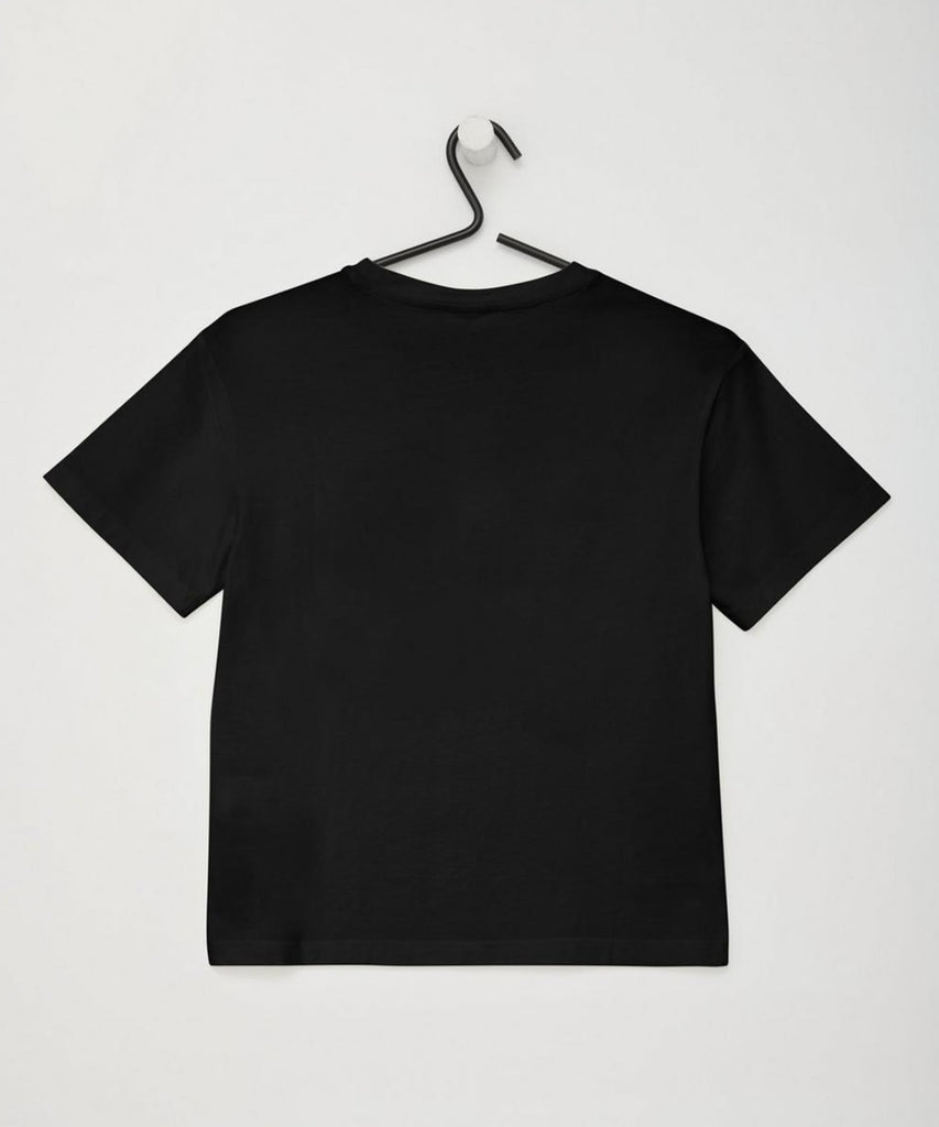 Details: This short sleeve black t-shirt features a beautiful flower print and a round neckline. The statement, "Love the way you are thinking" adds a touch of individuality and positivity. This versatile t-shirt allows you to express your personality while staying comfortable and chic.   Color: Black  Composition: 100%CO 