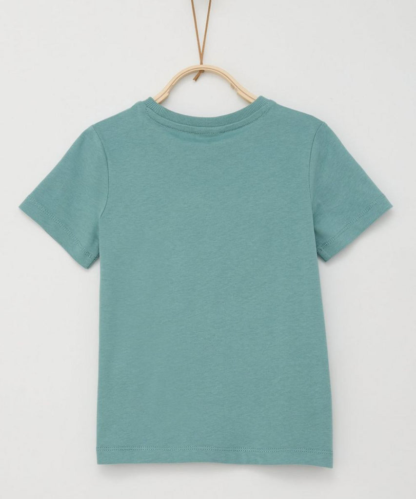 <strong data-mce-fragment="1">Details:&nbsp; </strong>Expertly crafted in a fresh dusty mint hue, this short sleeve t-shirt features a striking rhino print on the front. With a comfortable round neckline, it adds a touch of nature to any outfit. Tap into your wild side with this stylish and versatile t-shirt.&nbsp;<br><strong data-mce-fragment="1"></strong><strong data-mce-fragment="1"></strong><strong>Color:</strong> Dusty mint&nbsp;<br><strong>Composition:</strong> 100%CO &nbsp;