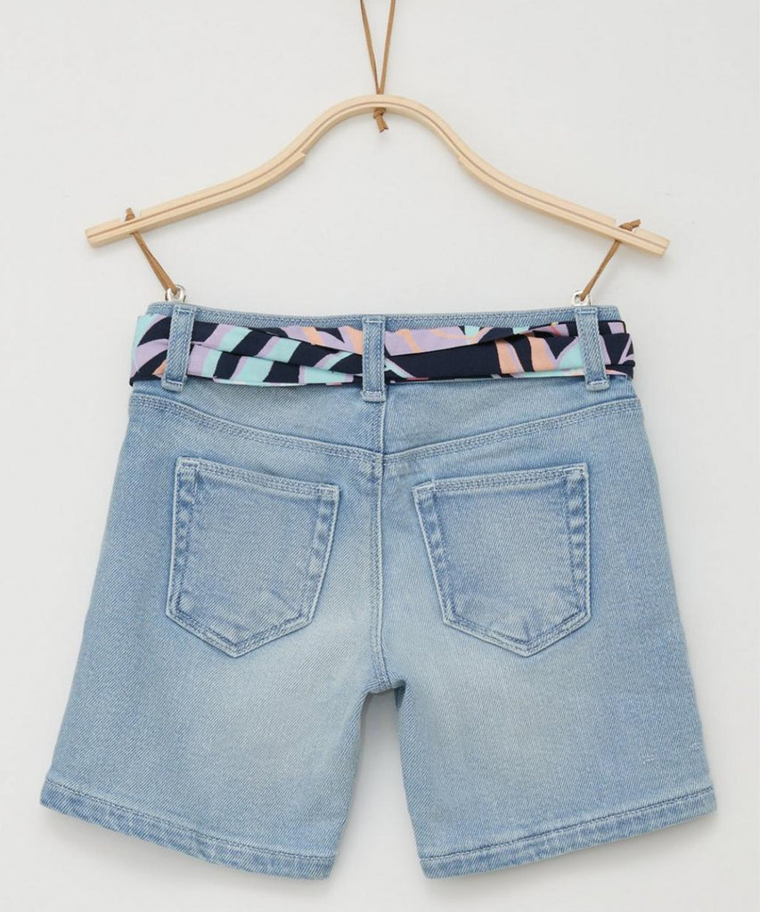 <strong data-mce-fragment="1">Details: </strong>Upgrade your summer wardrobe with our light denim blue soft jeans shorts. The colorful belt and belt loops add a pop of style, while the pockets provide practicality. The zip and button closure ensure a secure and comfortable fit. Perfect for any casual outing. Available in a variety of sizes.&nbsp;<br><strong data-mce-fragment="1"></strong><strong>Color:</strong> Light denim blue&nbsp;&nbsp;<br><strong>Composition:&nbsp;</strong> 098%CO 002%EL &nbsp;