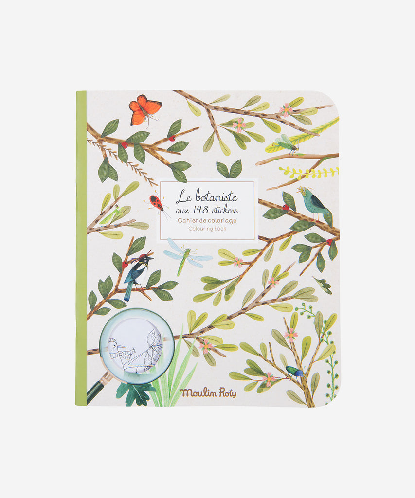 MOULIN ROTY Product description Colouring book Le Botaniste with 148 stickers on the theme of the 4 seasons. Turn the pages to discover flora and fauna depicted in their natural habitat, then grouped together on the pages with their names so children can learn to recognise them!