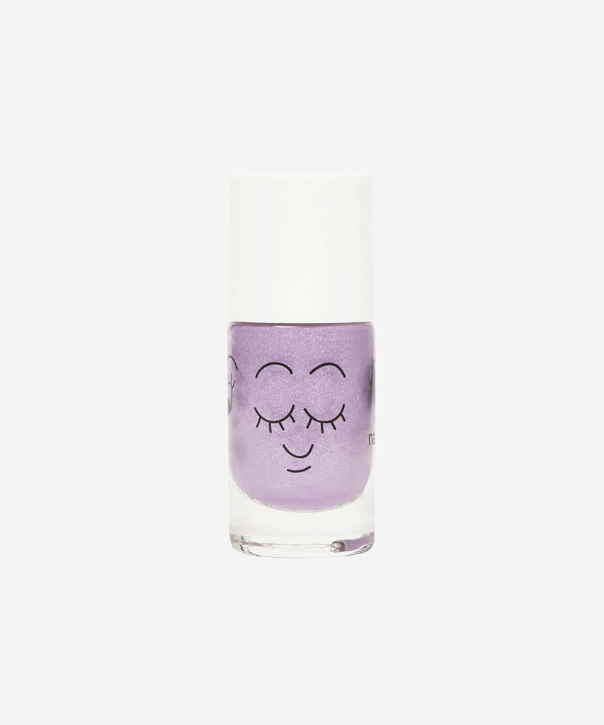 Nailmatic  Piglou is a purple polish filled with fairy dust—or a lilac nail polish with silver glitter to be precise. Cast a magic spell and make dreams come true with this pretty shade!  With its water-based formula, Piglou is especially made for children. Glitter purple nail polish for children. - No nasty smell - Easy to apply - Dries quickly - Washable.