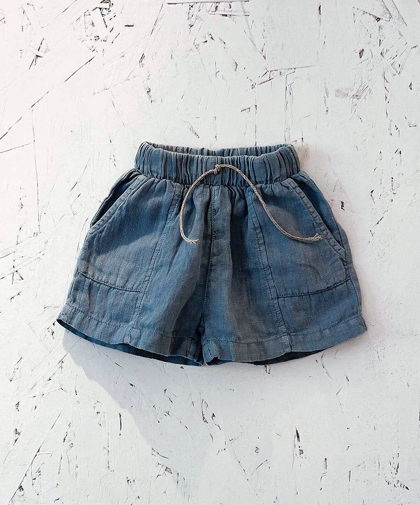 Details: Linen shorts with pockets and elasticated waistband.  Colour: Denim blue  Composition:  100.0% Linen  