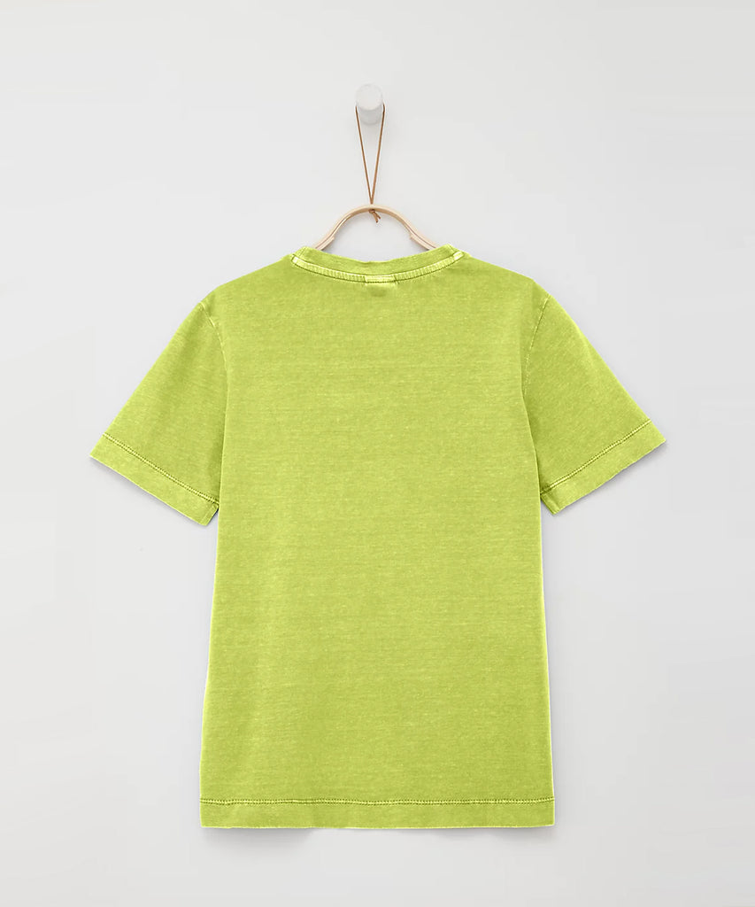 Details: Short sleeve t-shirt with print on the front. Round Neckline.  Color: Lime green  Composition: CO100%  